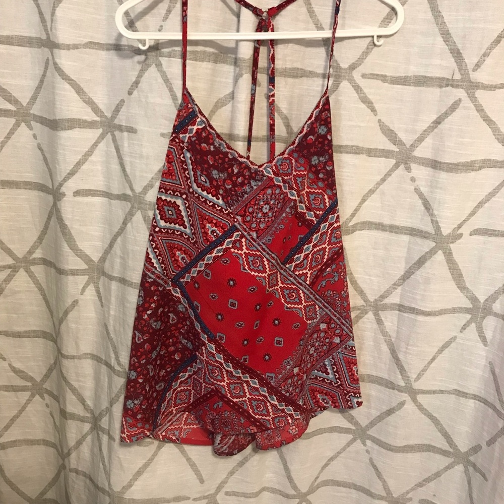 Hollister: medium red patterned tanktop
